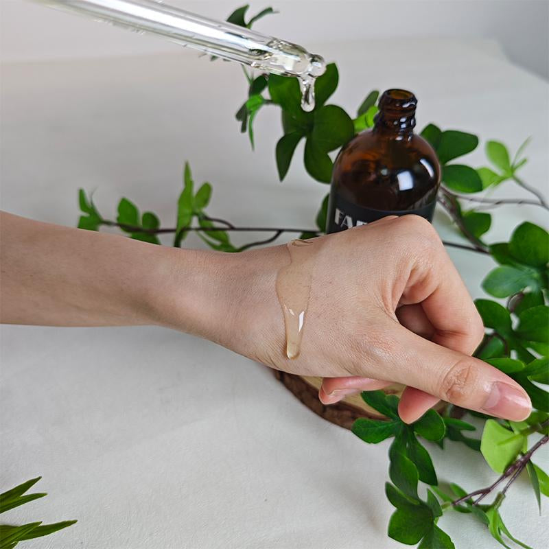 Farndu-6.76Fl.Oz Thick Black Castor Oil, Massage Oil,Organic Jamaica Castor Oil for Hair Growth, Massage Oil,Eyelashes and Eyebrows - Pure and Natural Carrier Oil, Hair Oil and Body Oil - Moisturizing Massage Oil for Aromatherapy Haircare